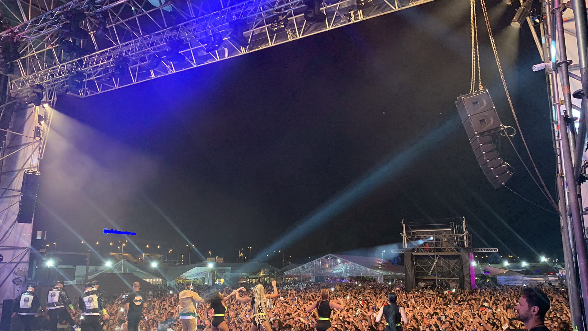 Palco per concerto al Milano Latin Festival