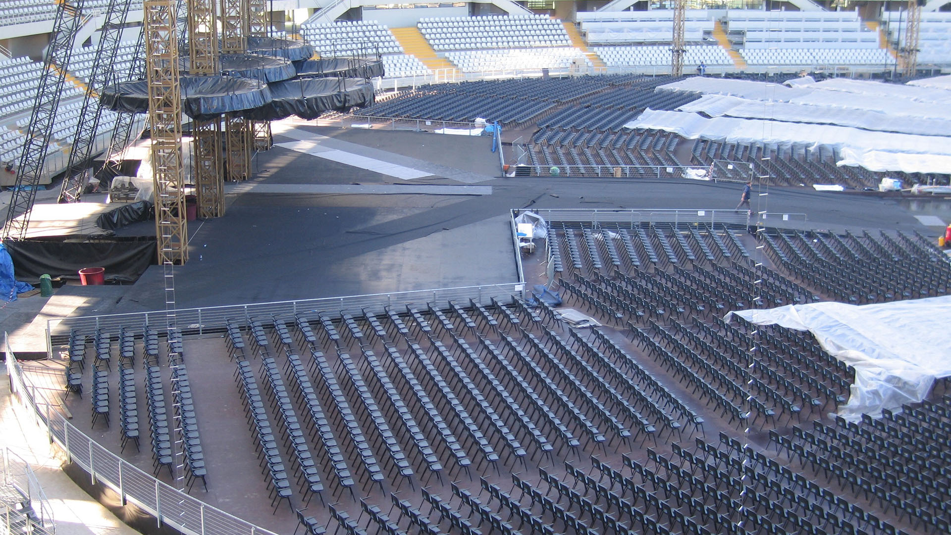 Palco rivestito in carply inaugurazione Olimpiadi Torino