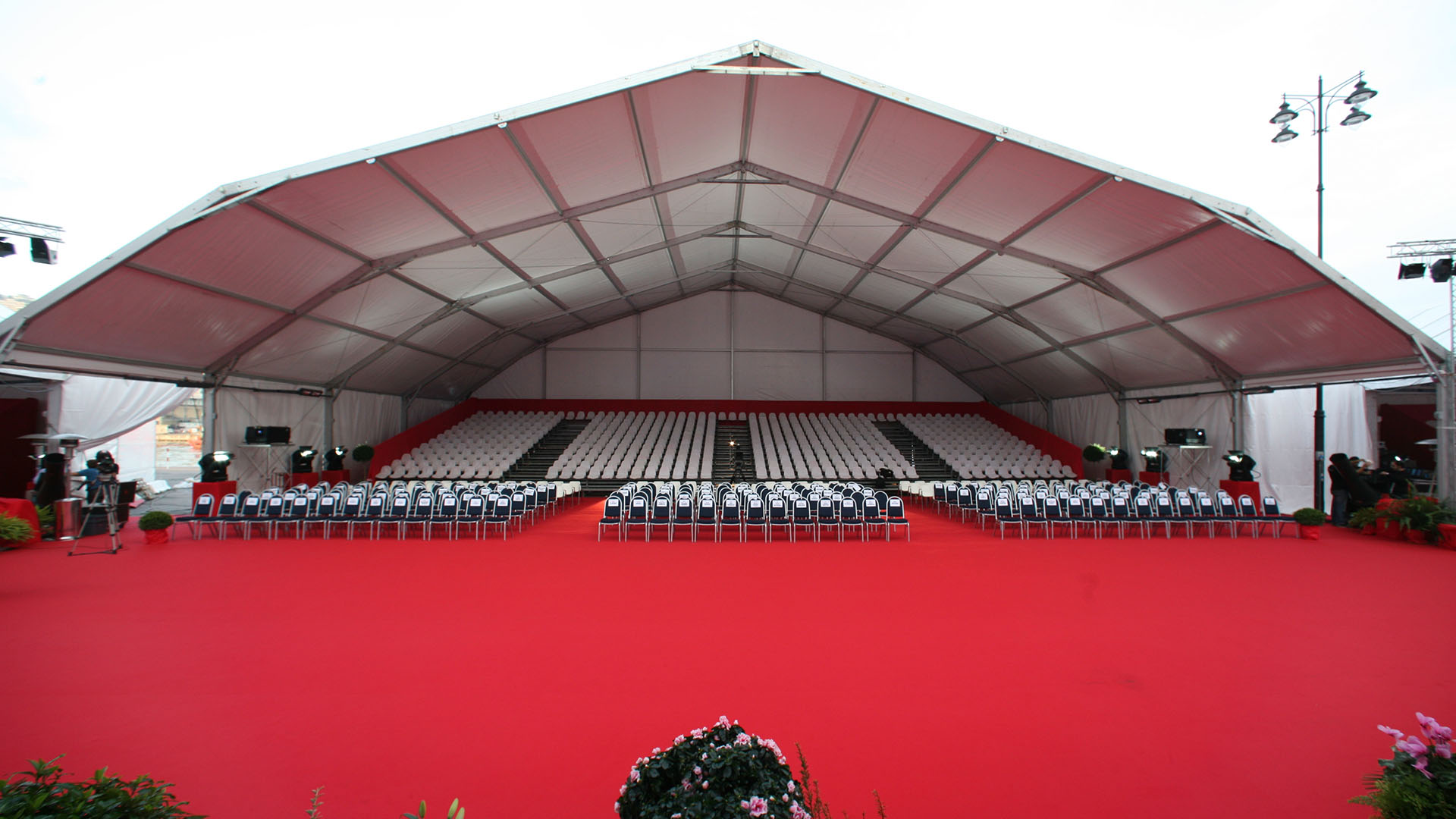 Photogallery Arched Marquees