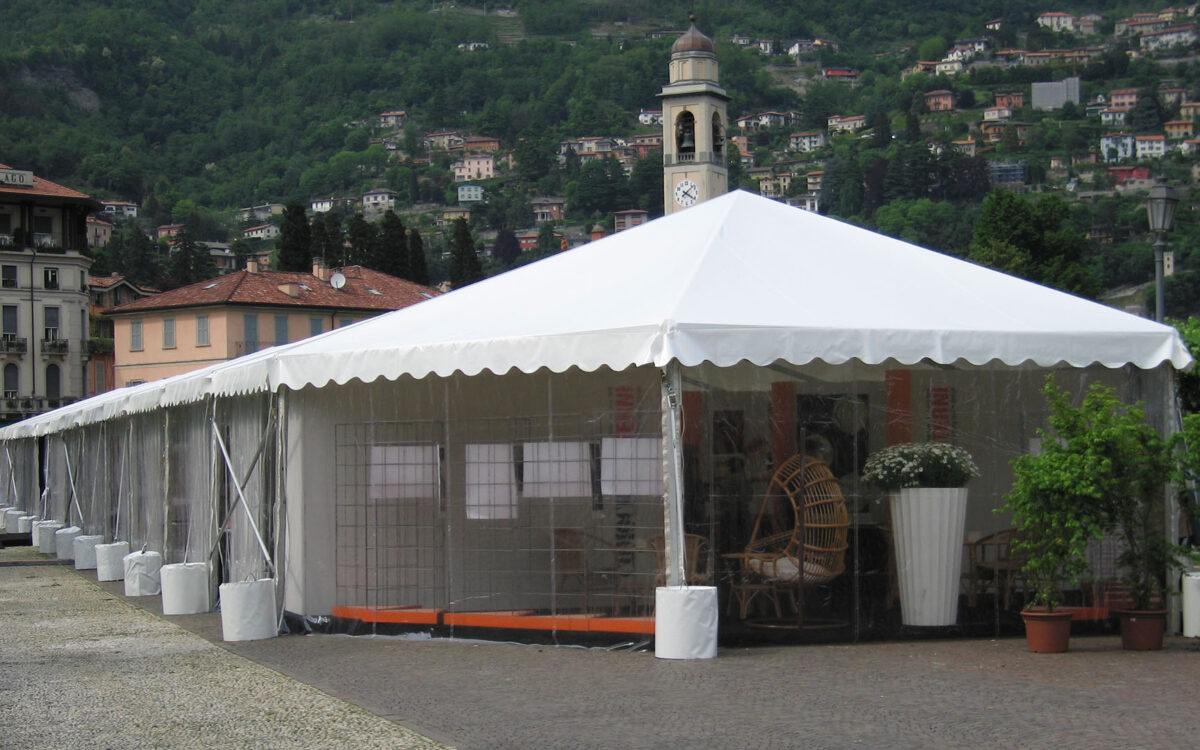 Copertura con abside luce 20 mt. per evento espositivo - Lombardia