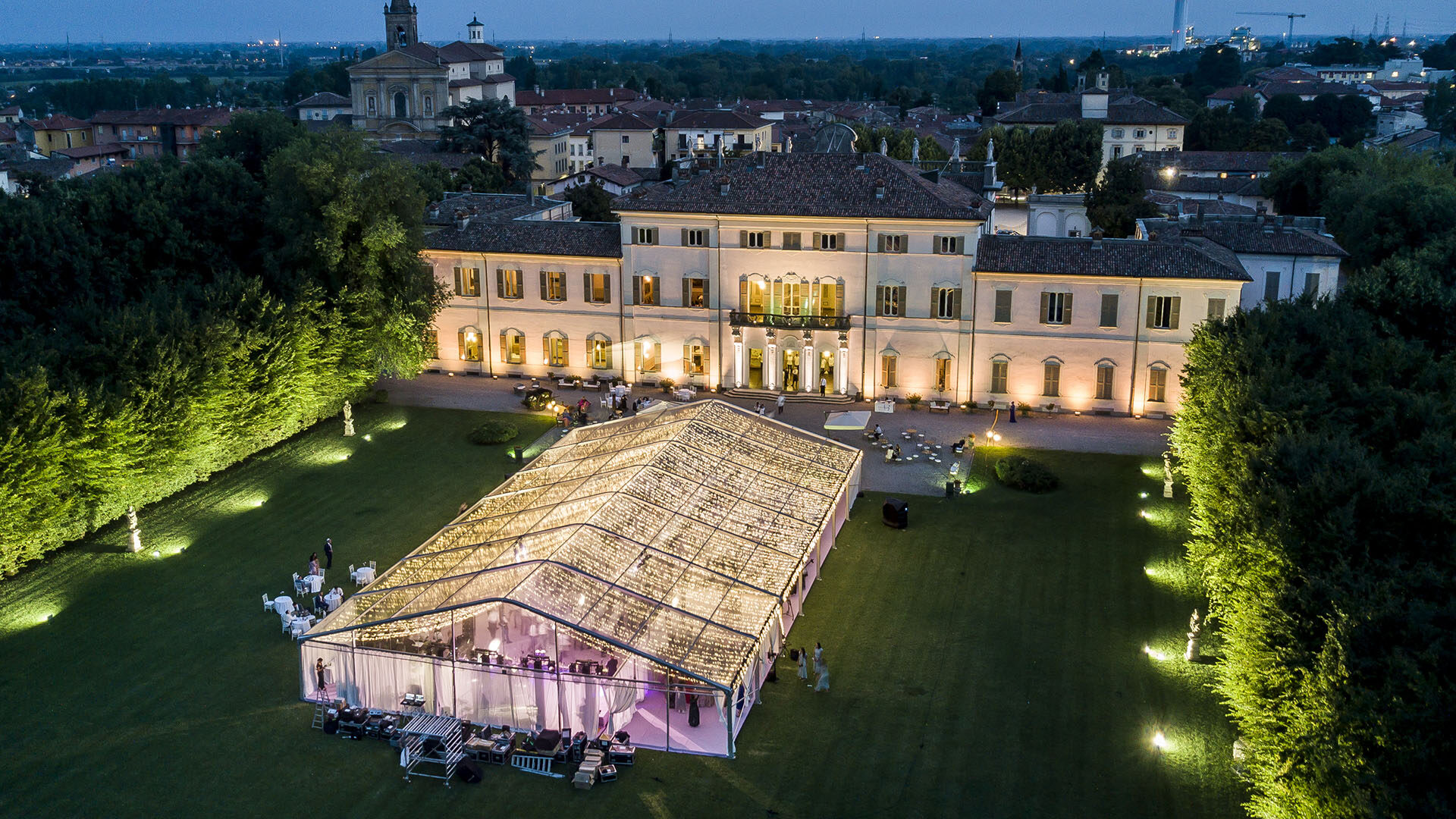 Tensotend e la magia delle tensostrutture per matrimoni